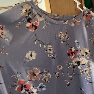 Maurice’s cuffed short sleeve floral print shirt